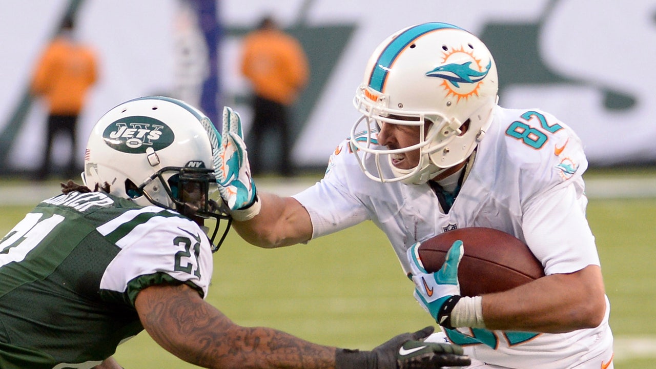 Dolphins view final game against Jets as playoff test